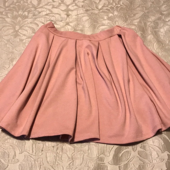 Pink pleated skater skirt - Picture 3 of 3